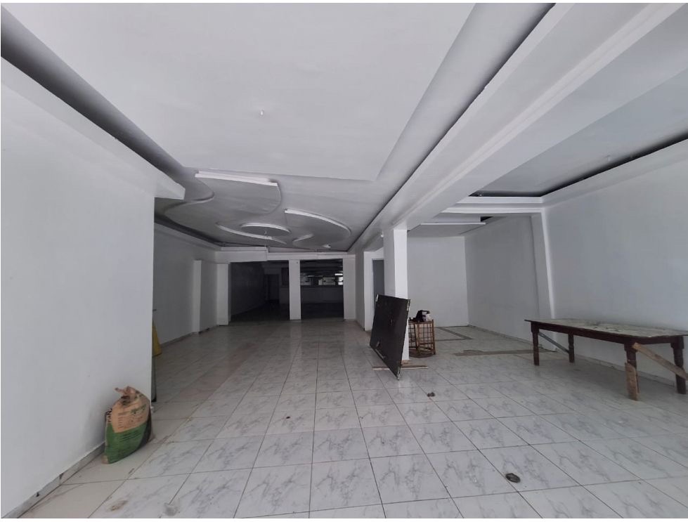 oficinas y locales comerciales - local en la misma av kennedy 4