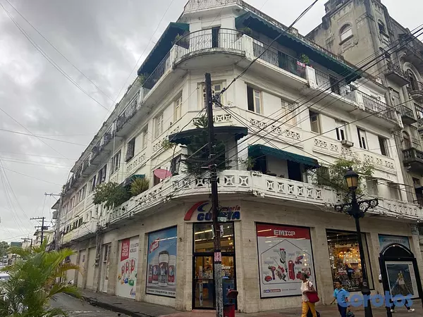 apartamentos - En Venta Edificio Comercial en la el Conde Zona Colonial 6