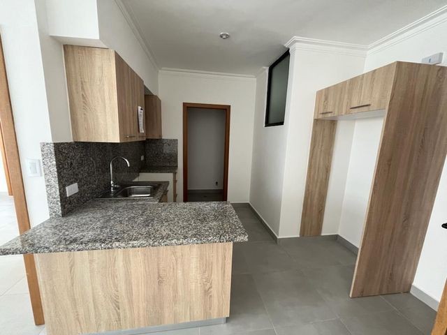 apartamentos - Apartamento en venta #24-1156 piso bajo, 1 dormitorio, ascensor, parqueadero