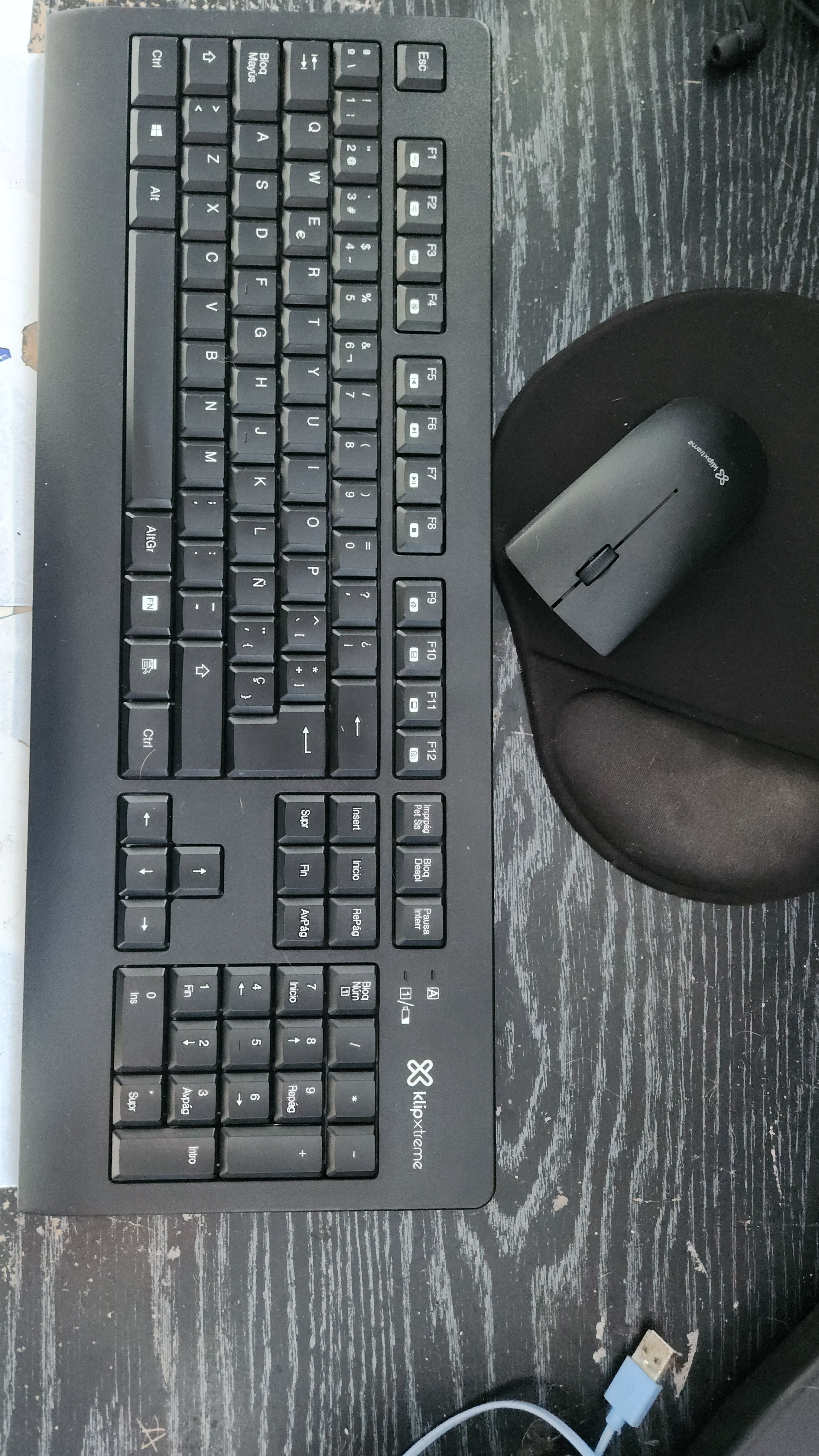 computadoras y laptops - Vendo Teclado y mouse inhambrico X  ClipXtreme 