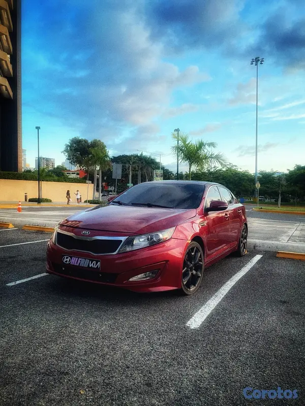 carros -  Motor DGI en excelentes condiciones
Kia óptima LX 2011 12