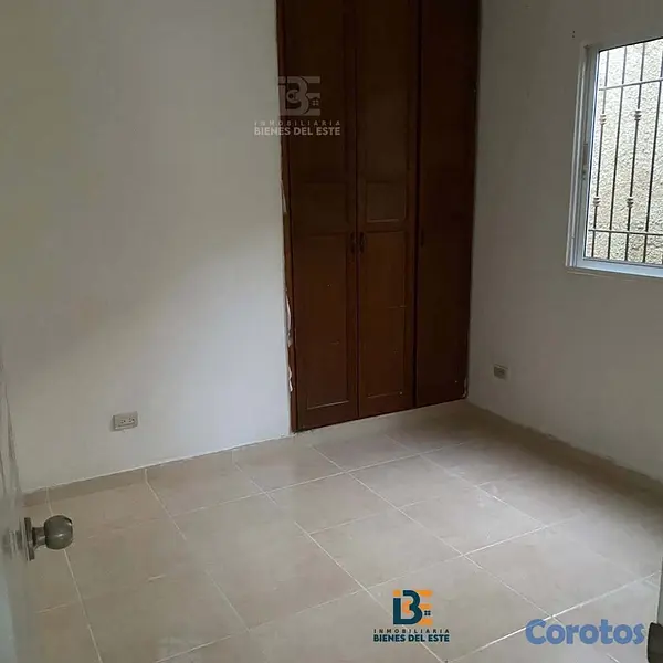 casas - Se Vende Esta Casa- Una Oportunidad Única Para Com 4