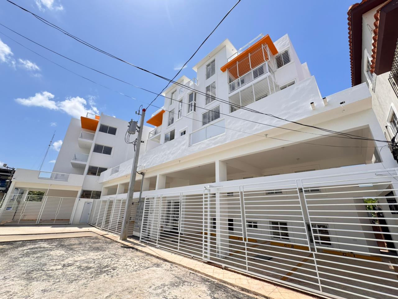 apartamentos - Venta de Apartamento en Nuevo Amanecer, San Isidro 0