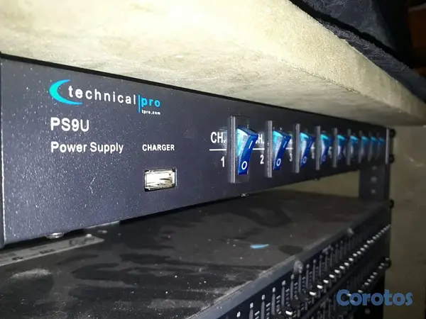 accesorios para electronica - Regleta para Rack 9U 1
