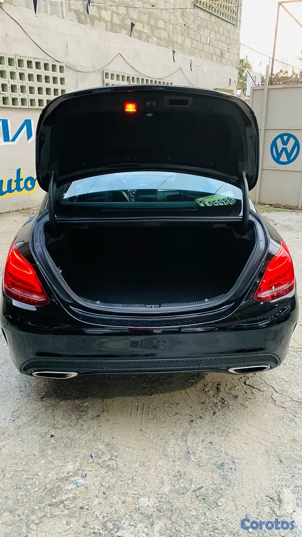 carros - Mercedes benz 2017 impecable sin detalles  9