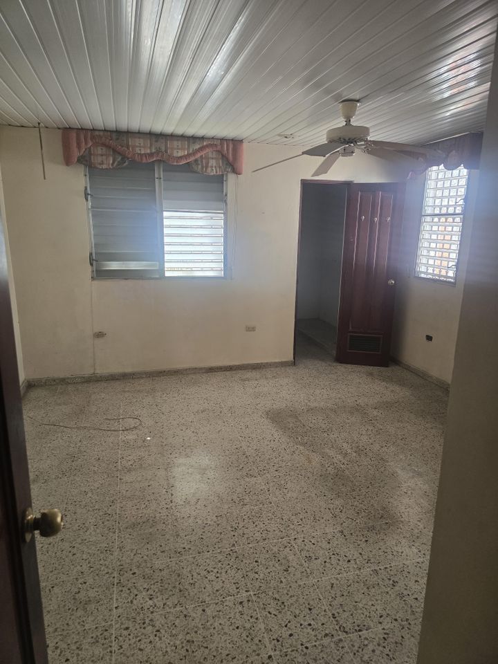 casas - Venta de casa en el millón  4