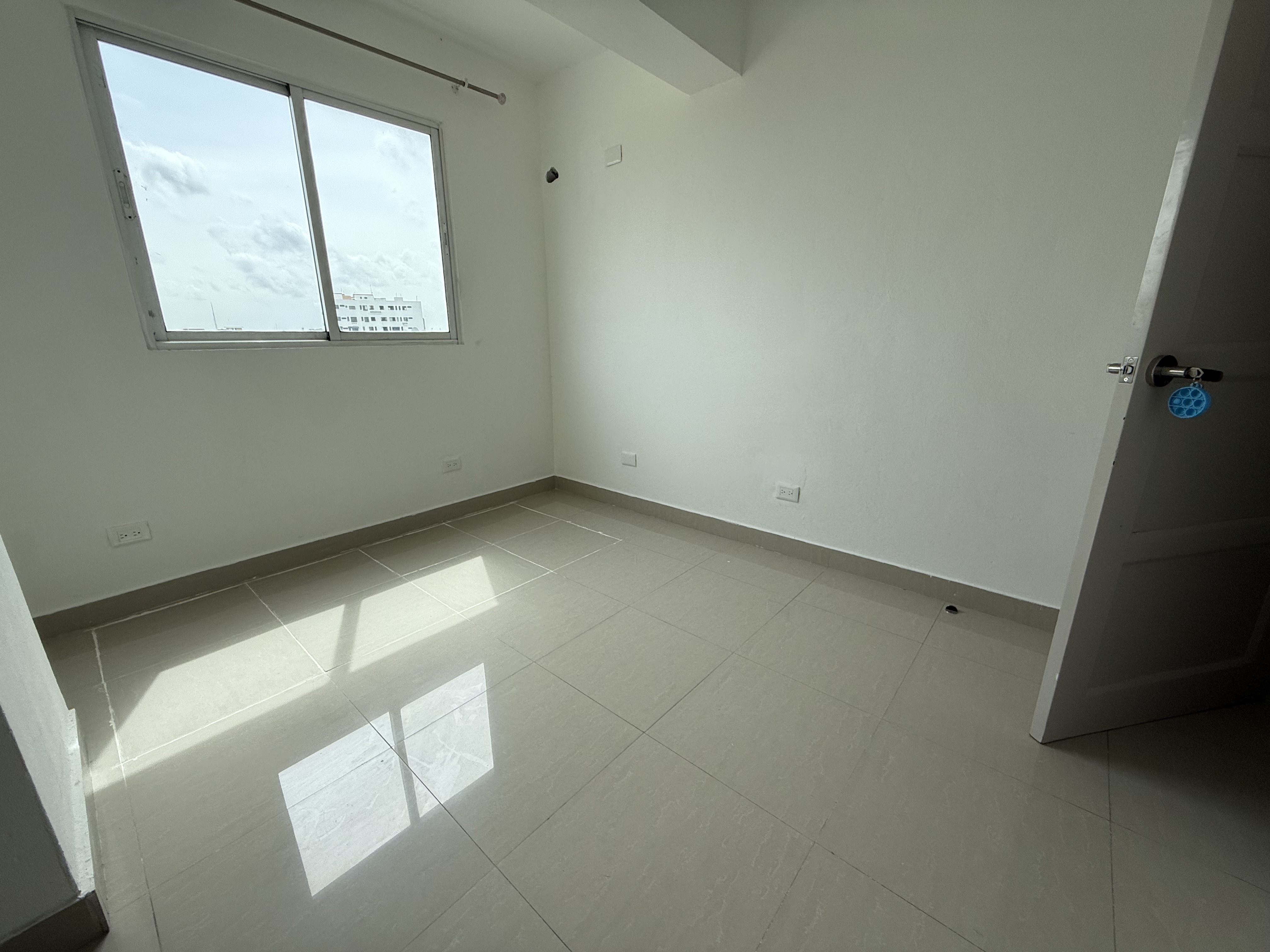 apartamentos - Alquilo apartamento en vergel 160 metro de apartam 9