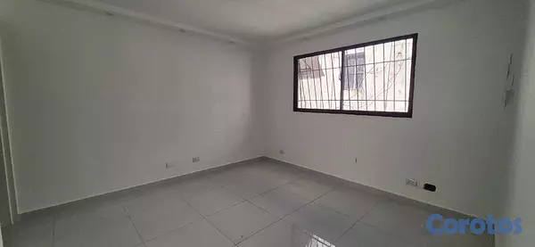 oficinas y locales comerciales - local en alquiler en sector exclusivo Piantini.  4