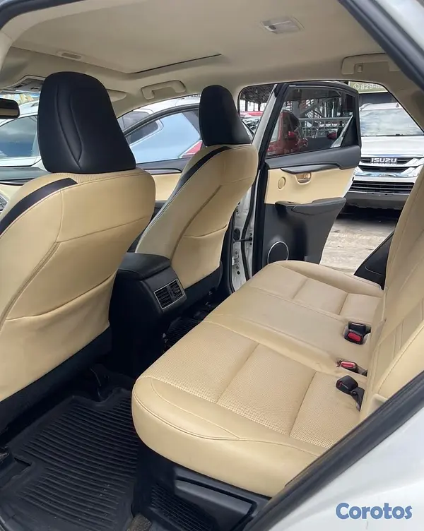 jeepetas y camionetas - LEXUS NX 200 F SPORT 2016 7
