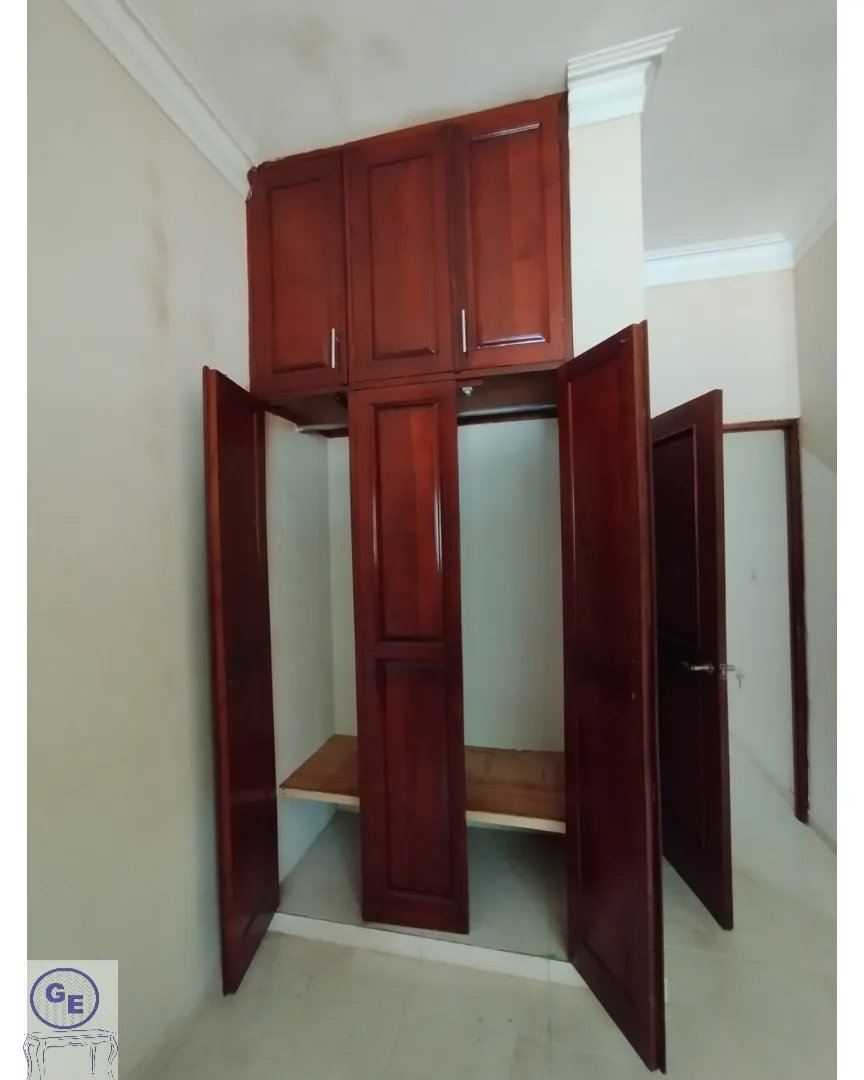 muebles y colchones - Puertas de closet en madera  1