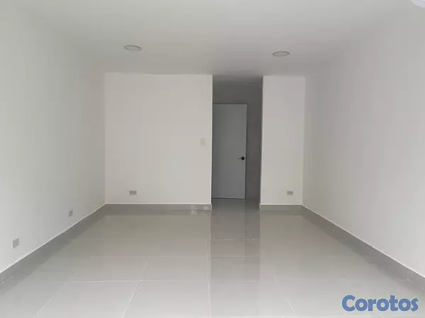 oficinas y locales comerciales -  Hermoso Local comercial en alquiler  2