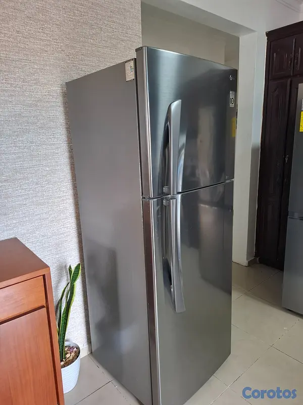 electrodomesticos - Hermosa nevera LG inverter 14 pies 4