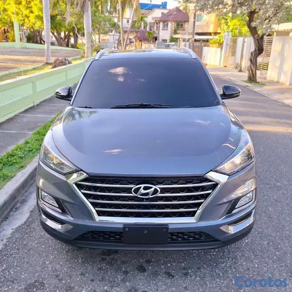 jeepetas y camionetas - Hyundai Tucson DOHC MAGNA 2