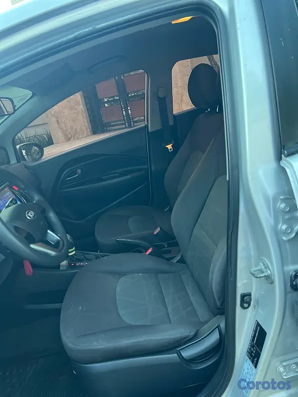 carros - Kia Río LX 2016 3