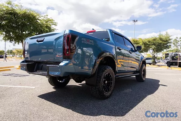 jeepetas y camionetas - Isuzu Dmax 2025 europea  7