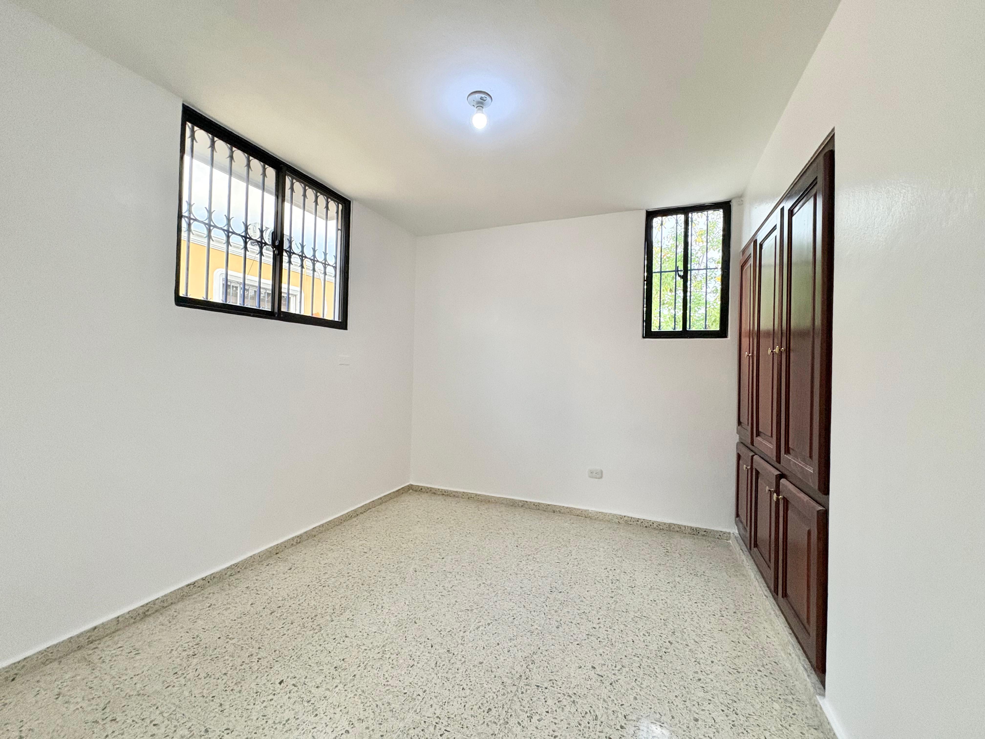 casas - Alquiler Casa en la Castellana con Paneles Solares 2