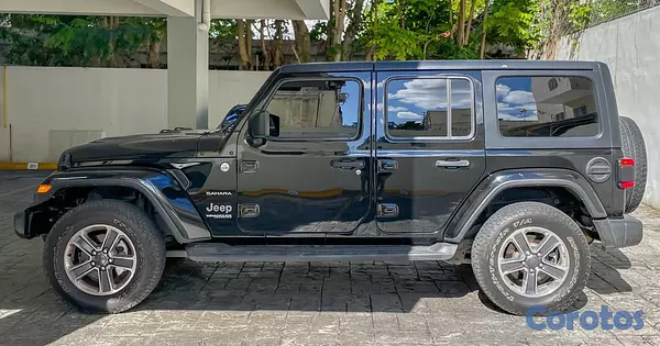 jeepetas y camionetas - Jeep Wrangler Sahara  3