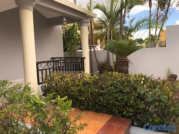 casas - Se vende Amplia Casa En Santiago  10