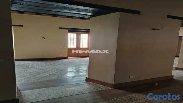 oficinas y locales comerciales - Local Comercial en ZONA COLONIAL 4