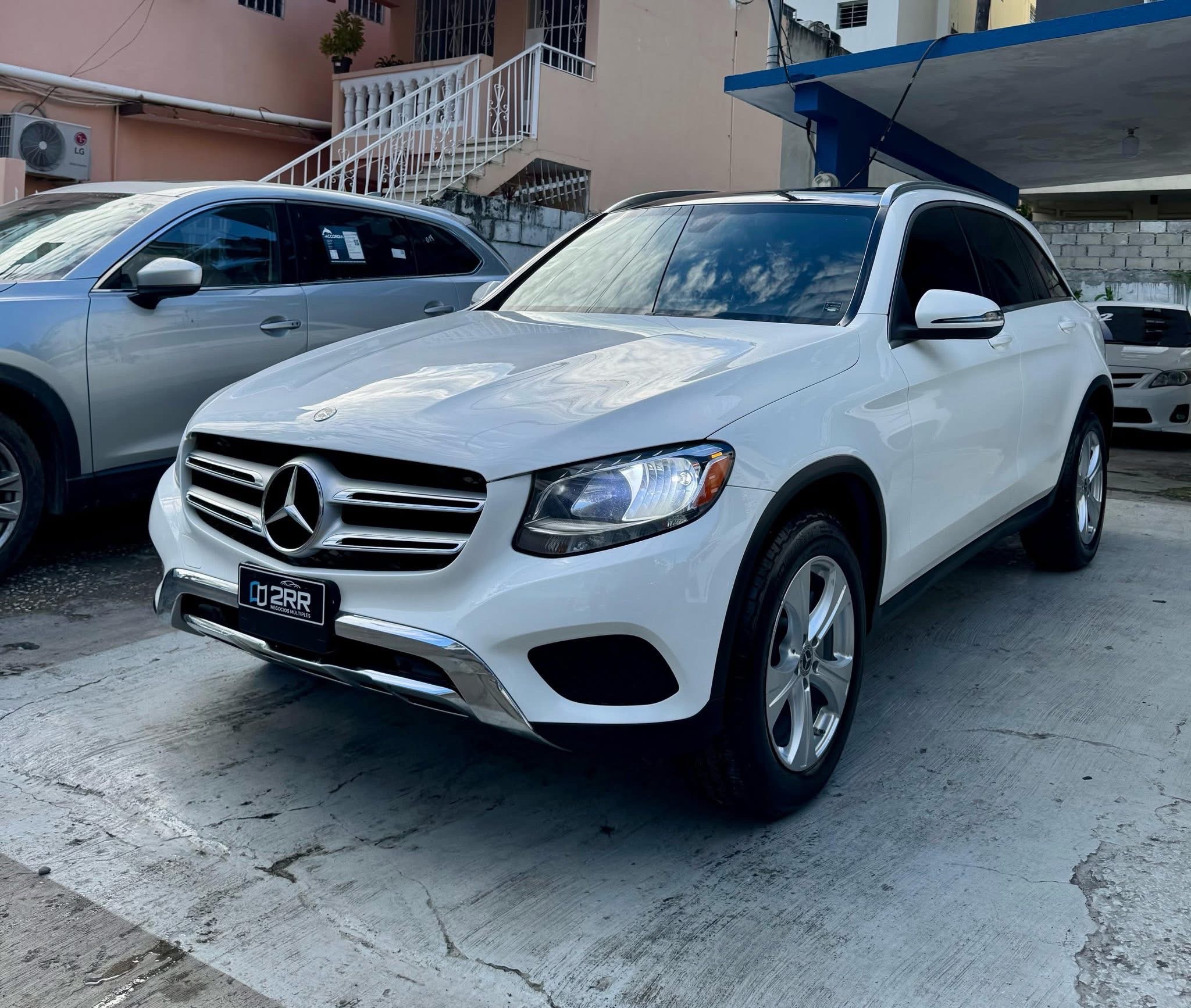 jeepetas y camionetas - Mercedes Benz GLC300 2018 4Matic  2
