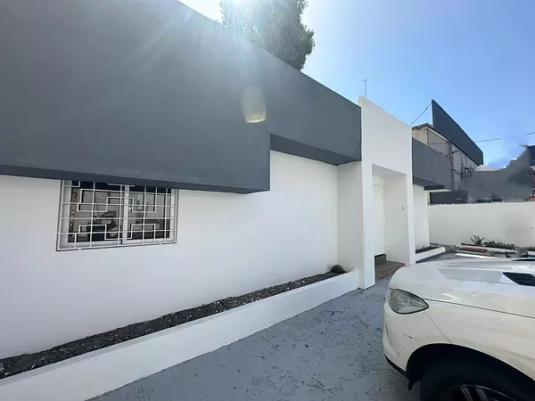 oficinas y locales comerciales - ALQUILER LOCAL COMERCIAL ENSANCHE NACO. 400M2 7