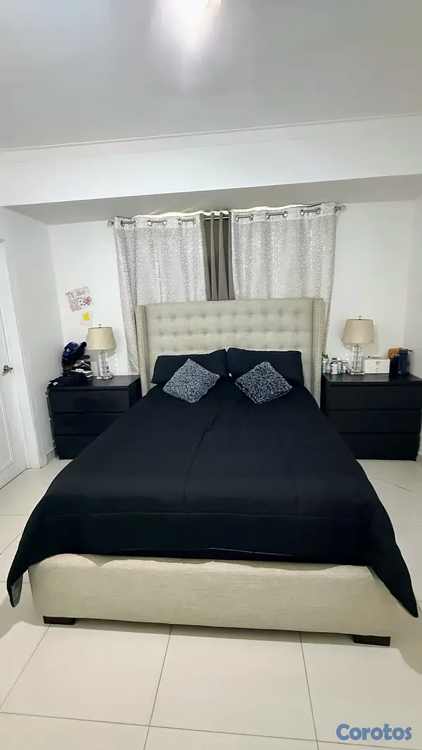 muebles y colchones - cama Kimg Size incluye colchón y mesas de noche 2