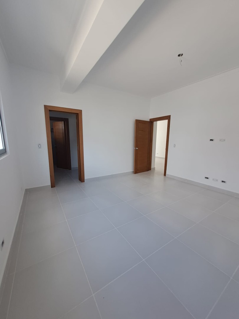 apartamentos - Apartamento Nuevo 1 habitacion    3er piso Evaristo  Morales 
 1