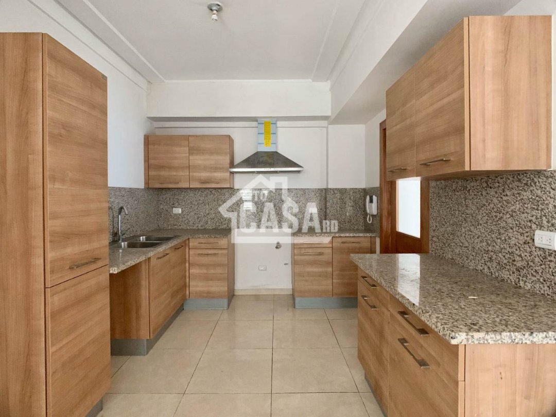apartamentos - Amplio apartamento en Evaristo Morales 2