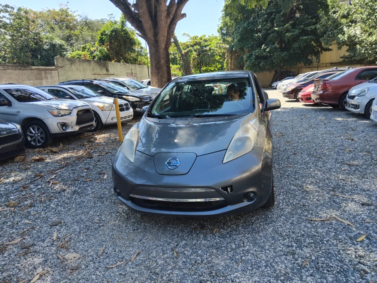 carros - NISSA LEAF 0