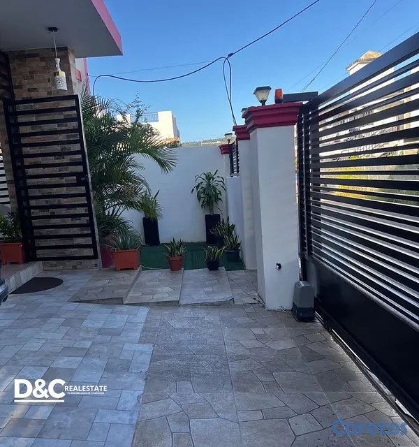 casas - CASA EN VENTA EN PUERTO PLATA PARTE BAJA DE LA CIUDAD  6