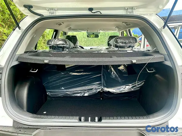 carros - HYUNDAI VENUE FULL (DOBLE TONO) 2025 4