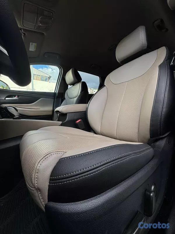 jeepetas y camionetas - Hyundai Santa Fe SEL 2020 4