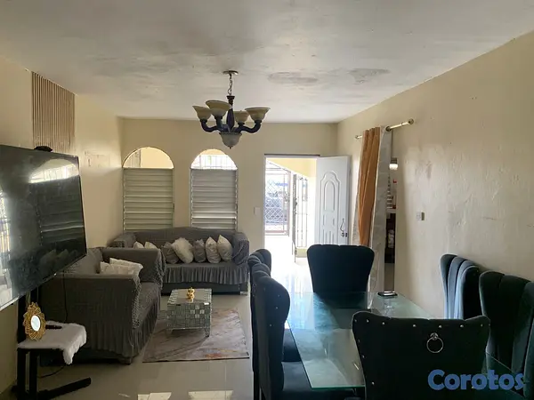 casas - SE VENDE CASA EN ANDRES, BOCA CHICA, A 1 ESQ. DE L 2