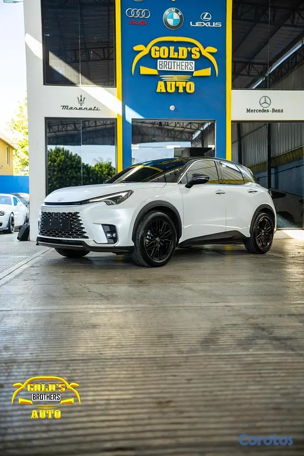 jeepetas y camionetas - LEXUS LBX CoolSportHibrida 2025 3