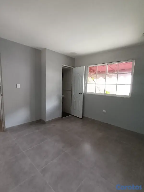 oficinas y locales comerciales - Vendo Local para Consultorios en Gazcue 6