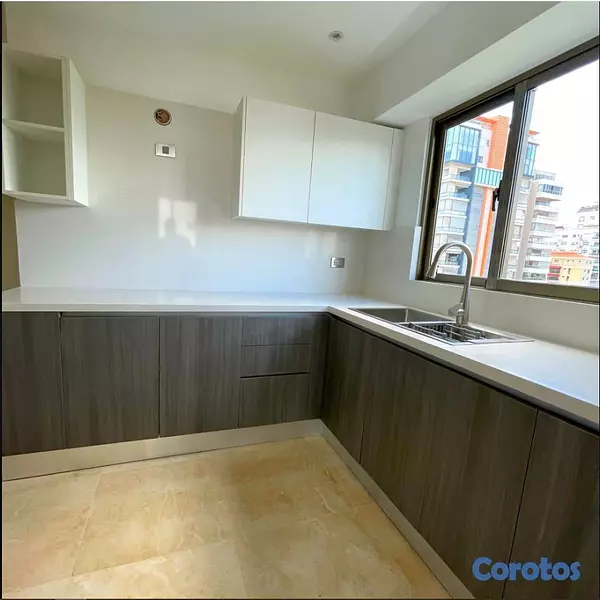 apartamentos - Apartamento a pasos de la Av. Anacaona con 300m2 7