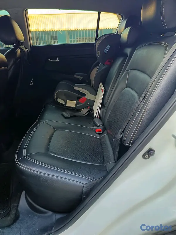 jeepetas y camionetas - Vendo Kia Sportage 2012 8