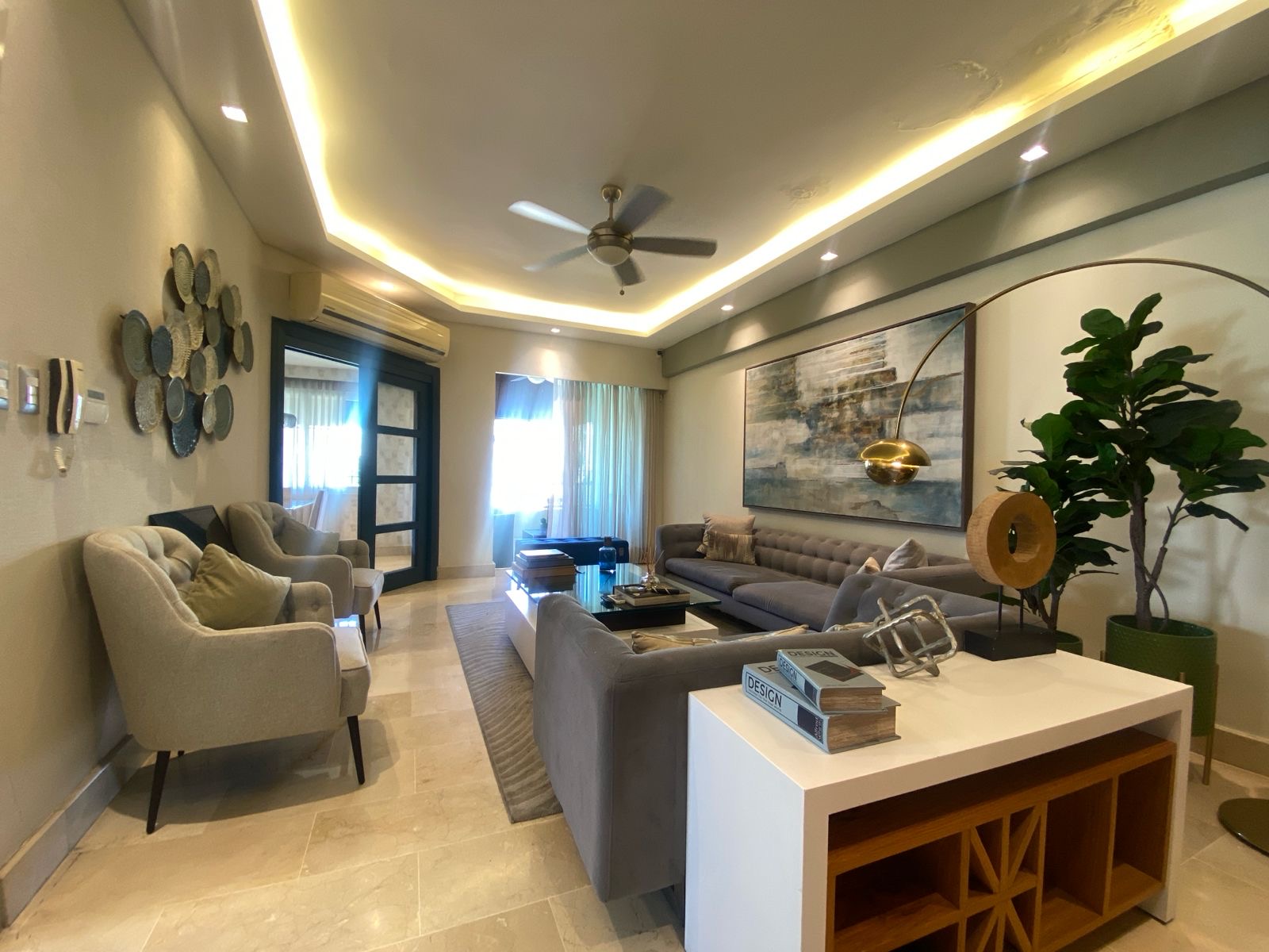 apartamentos - Vendo Ph jardines del sur tres hab 2.5 baños dos p 0