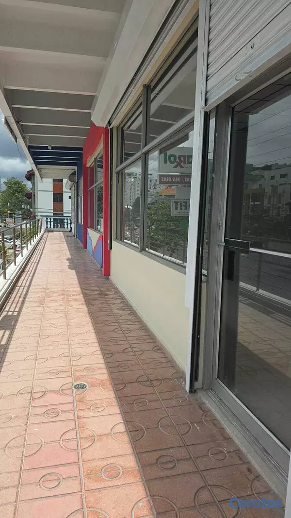 oficinas y locales comerciales - Alquilo Local en Av. Rómulo Betancourt, Excelente Punto Comercial 2