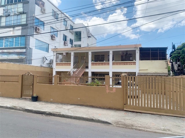 casas - Excelente propiedad en venta  1