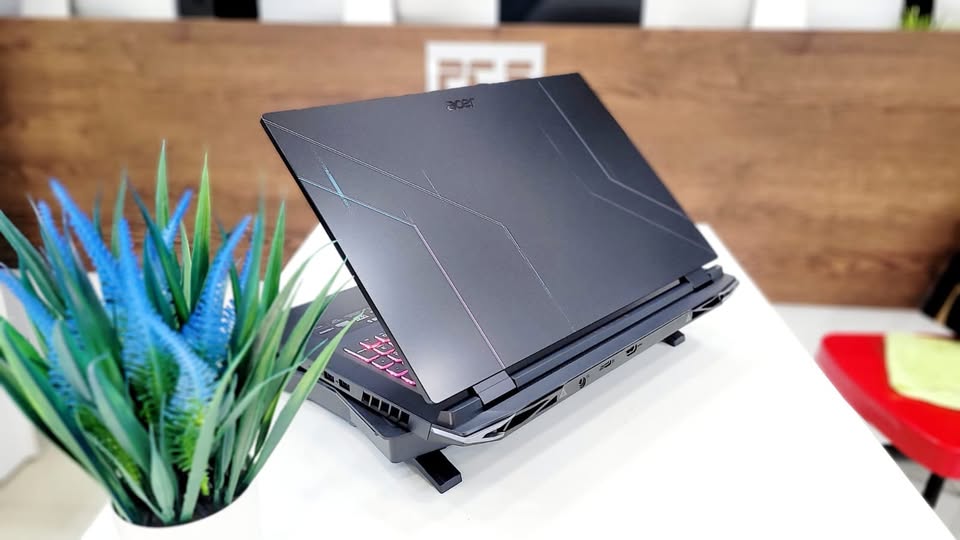 computadoras y laptops - LAPTOP RYZEN 7 ACER NITRO 5 16/512SSD RTX 3060 6GB