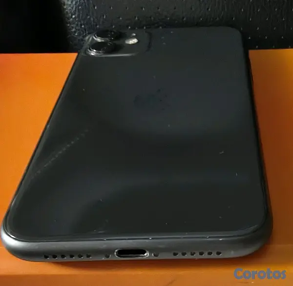 celulares y tabletas - Apple I Phone 11 5