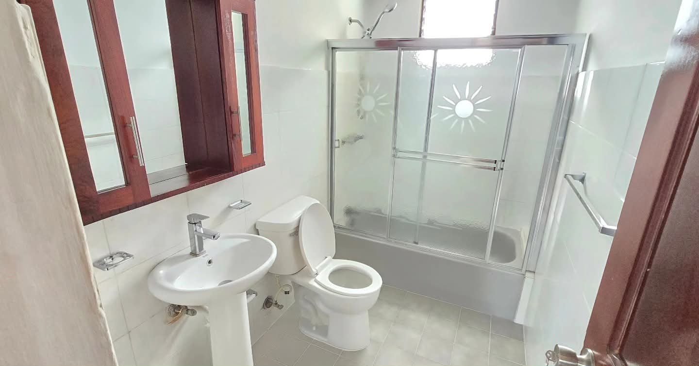 apartamentos - rento 3er pisos los cerro de gurabo  0