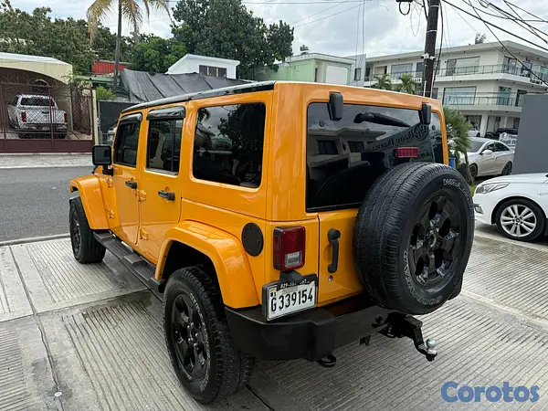 jeepetas y camionetas - Jeep Wrangler Sahara 2012 8