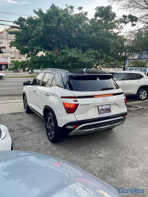 jeepetas y camionetas - Hyundai Cantus FULL 2021
 5