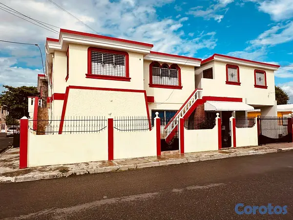 casas - condominio de 1 casa mas 5 aptos en la vega 3