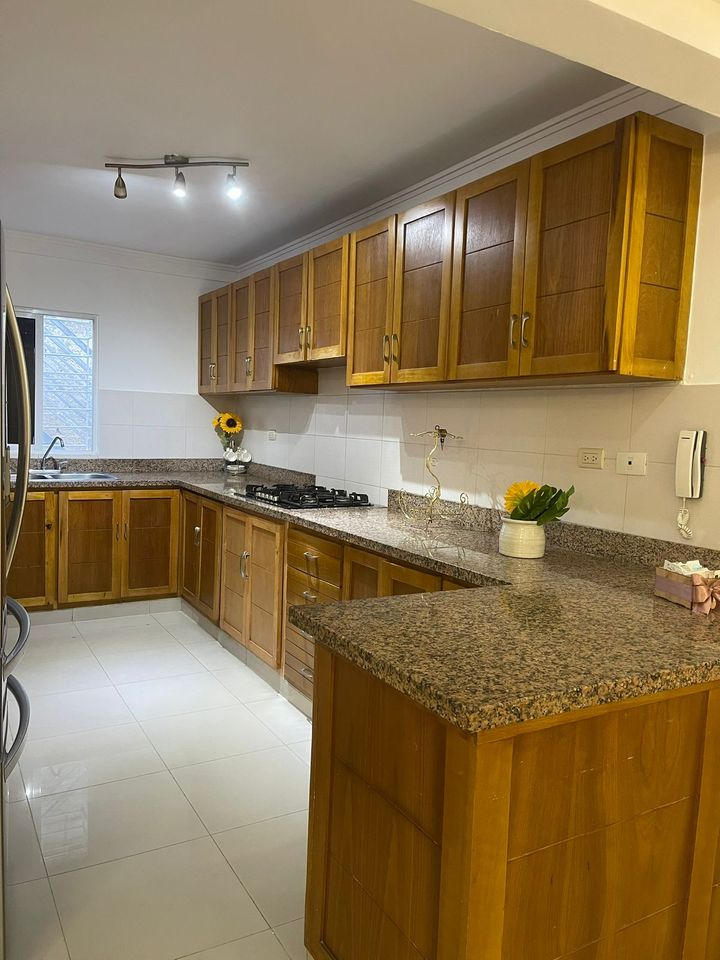 apartamentos - Venta de apartamento En Los Restauradores 1erpiso 6