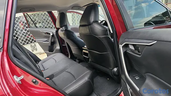 jeepetas y camionetas - Toyota rav4 2021 5