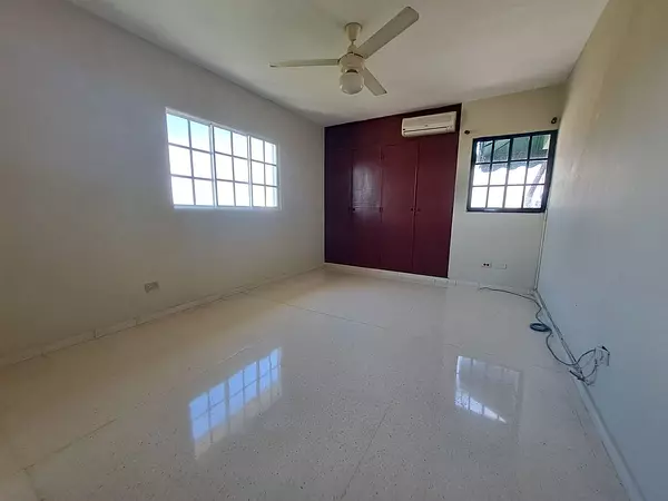 apartamentos - Apartamento 4to piso Urb. Solimar 7