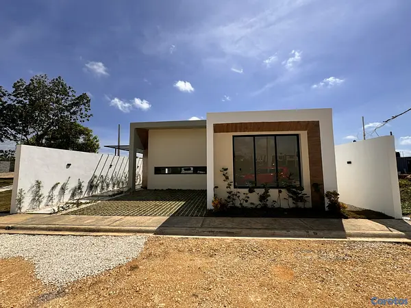 casas - venta de casa tipo Villa con opción a piscina santo Domingo este 2